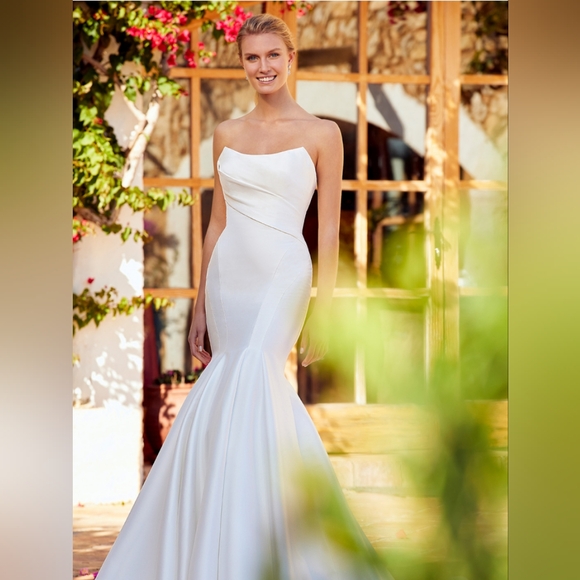 Elysee Seraphine Wedding Dress - Picture 4 of 17